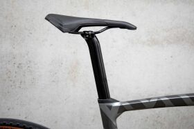D-shaped Seatpost