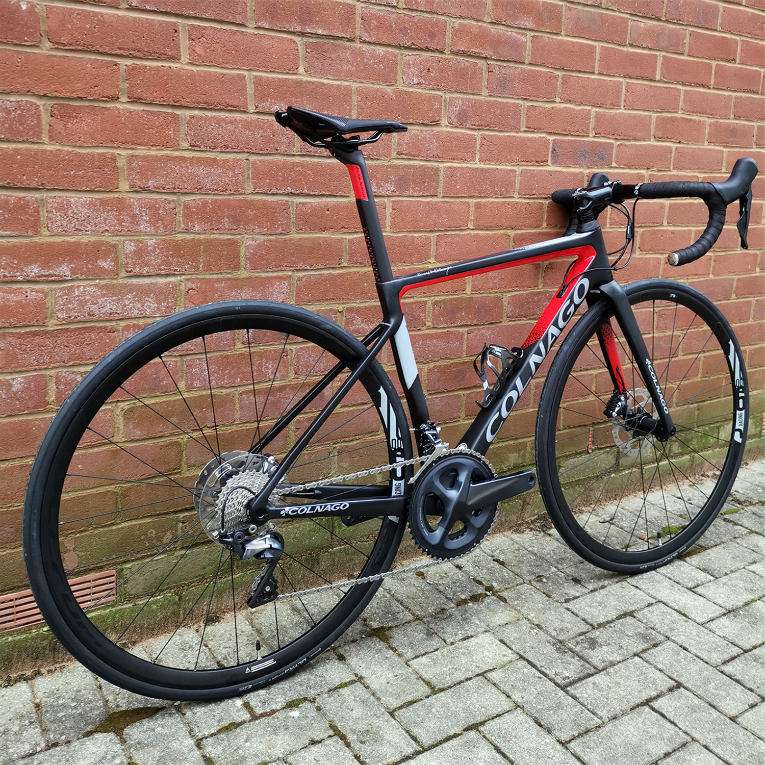 105 disc road bike