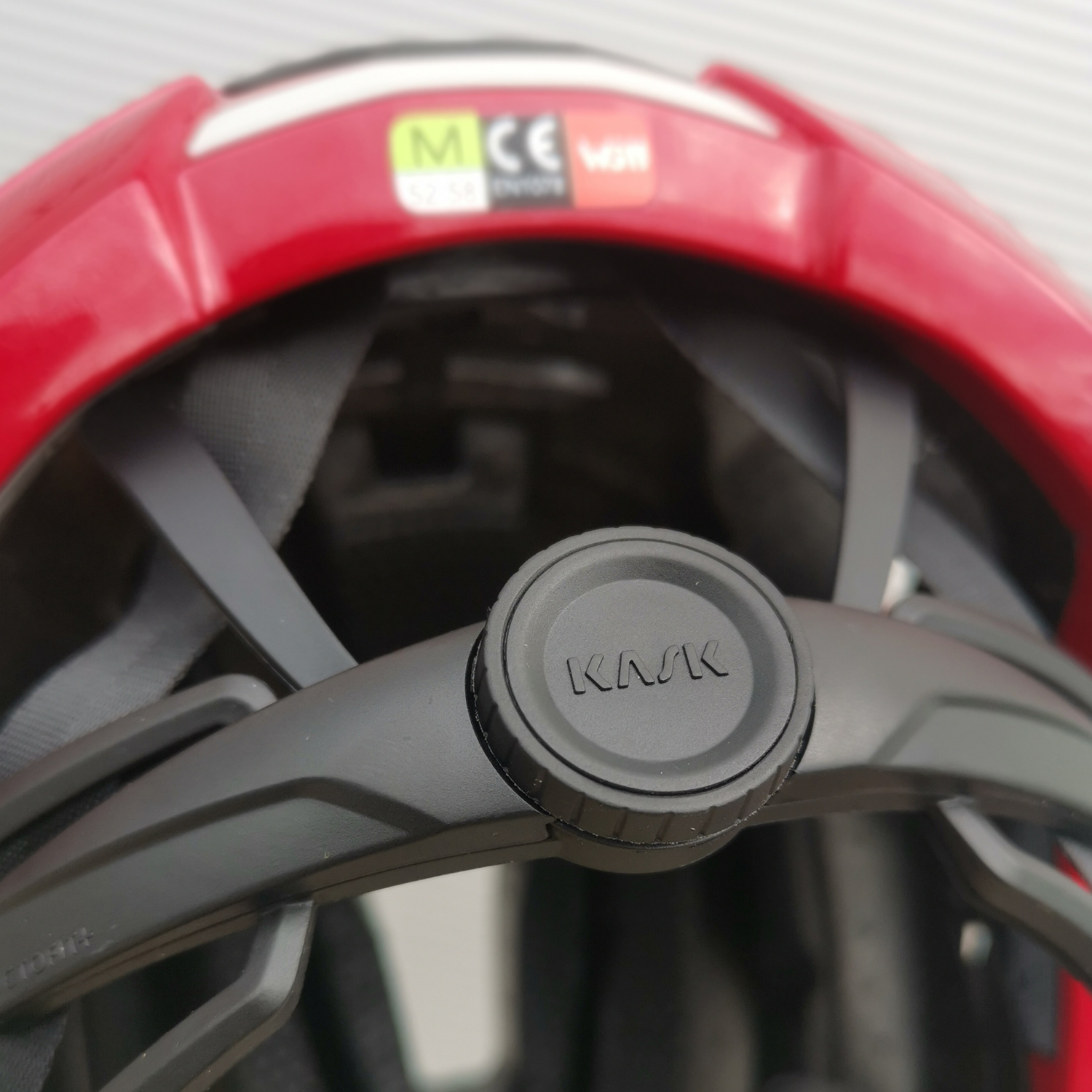 Kask Elemento Road Cycling Helmet Merlin Cycles