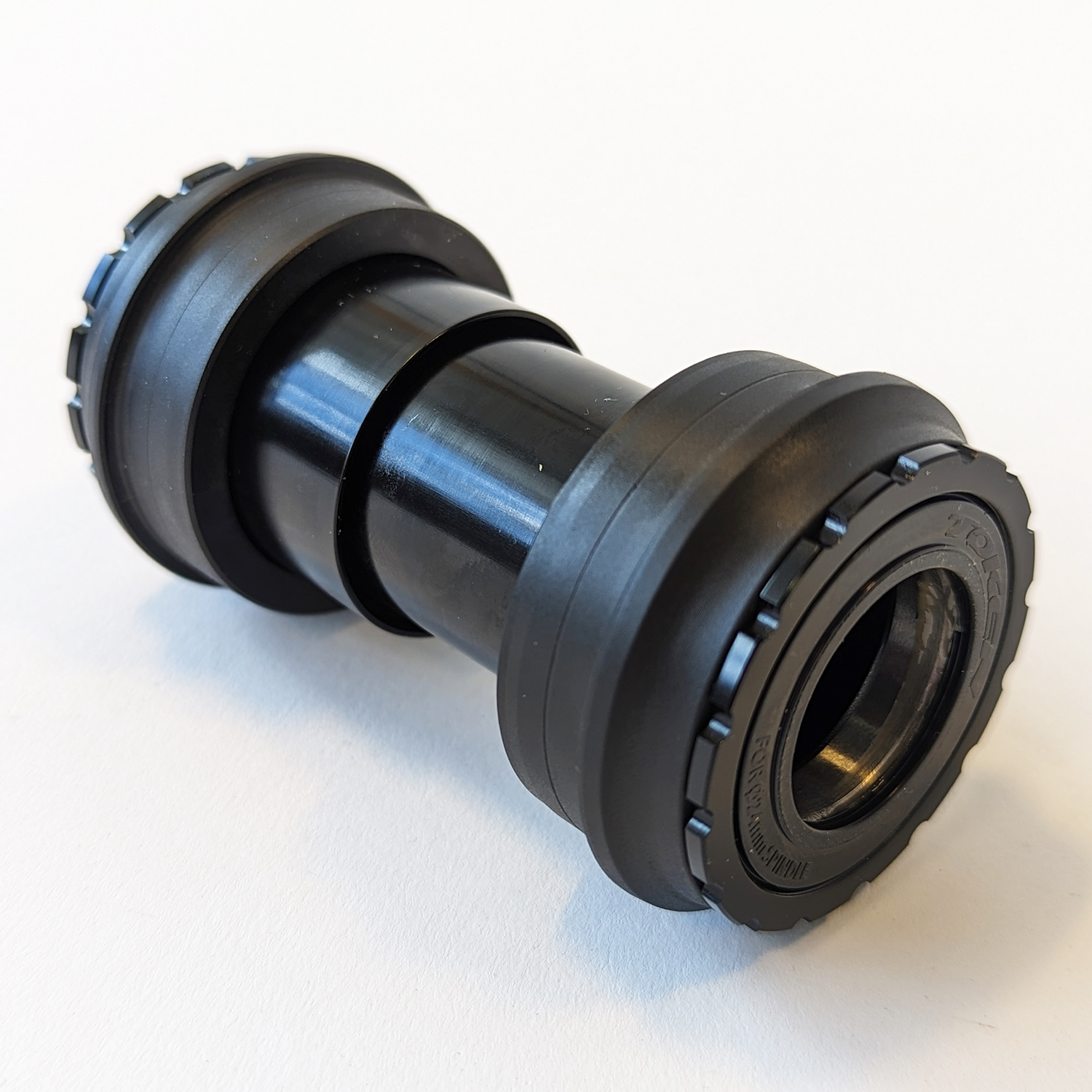Token T47V386 Threaded Bottom Bracket - T47 Inboard - BB386/BB392 - Black | Tree Fort Bikes