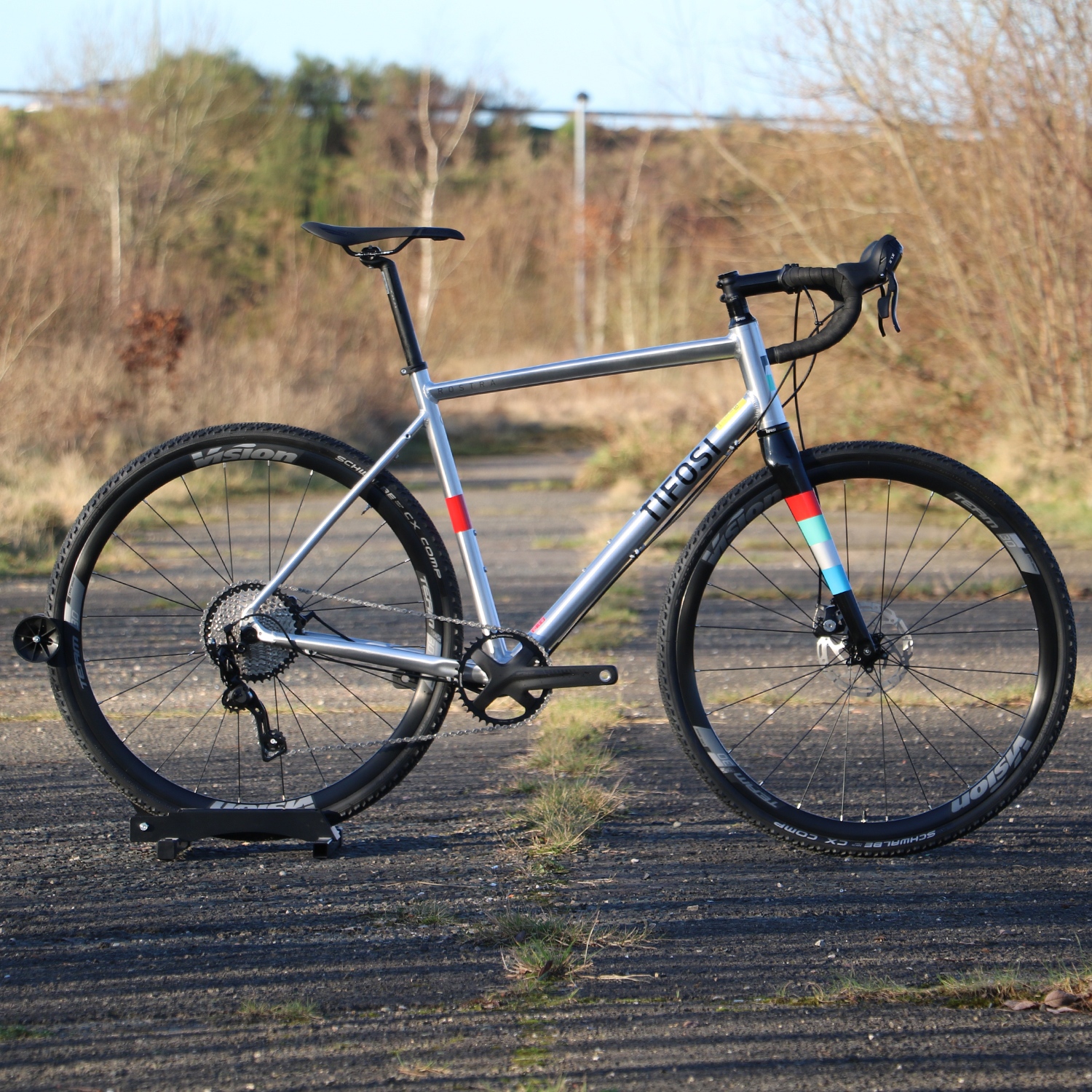 Tifosi Rostra XLE Disc Gravel Bike | Merlin Cycles