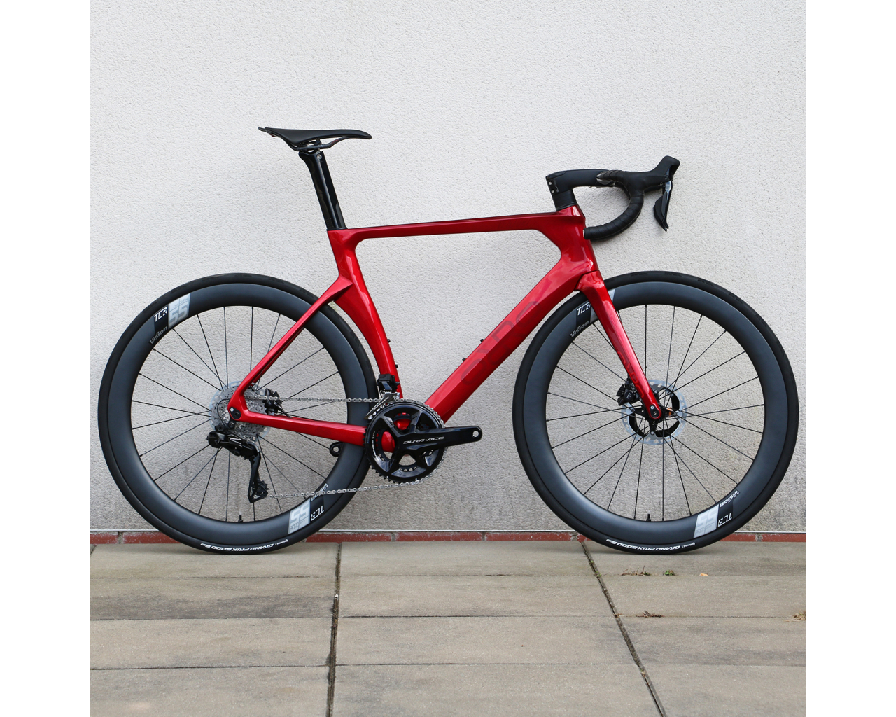 Orro Venturi STC Signature Dura Ace Di2 Carbon Road Bike 2024