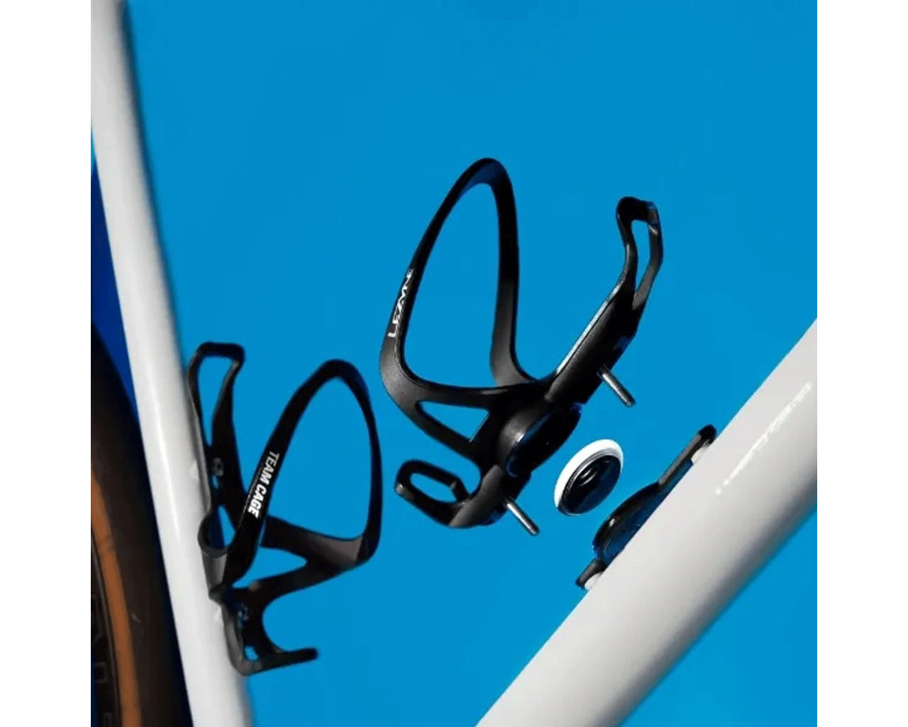 Lezyne Matrix Air Cage - Black Plastic Water Bottle Cage, Lightweight 44g