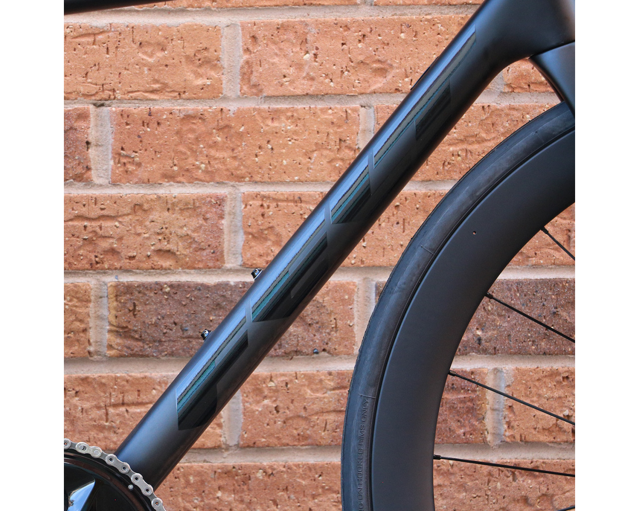 Felt Code Felt FR Advanced+ Dura Ace Di2 Carbon Road Bike - 2025 | Merlin Cycles