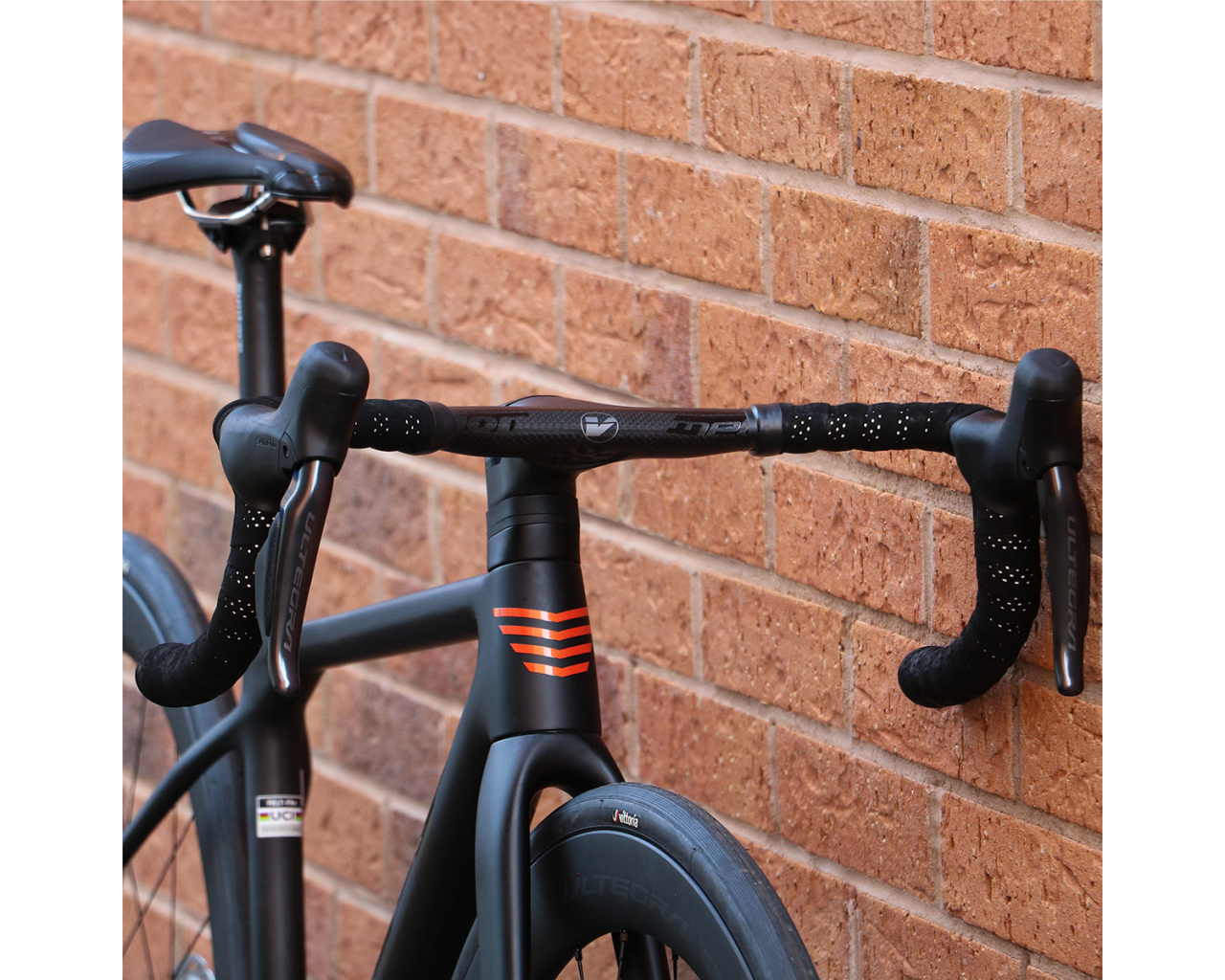 Felt Code Felt FR Advanced+ Ultegra Di2 Carbon Road Bike - 2025 | Merlin Cycles