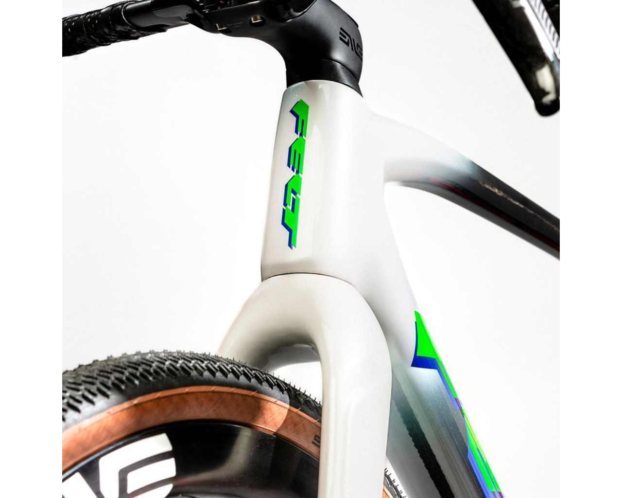 Felt Code Felt Breed FRD UN1TD LE Red XPLR Carbon Gravel Bike - Limited Edition ...