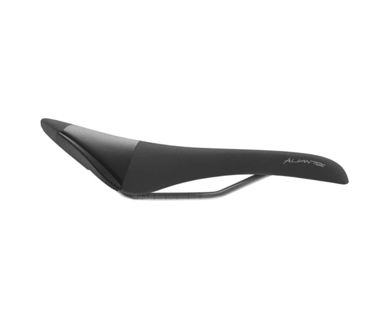 fizik bike saddles