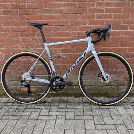 ridley carbon road bike