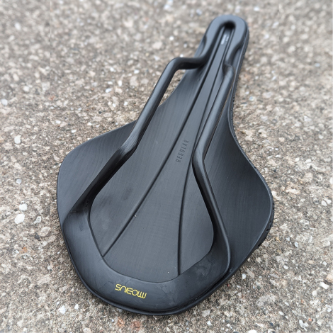 Fizik Antares Versus Evo 00 Adaptive Road Saddle | Merlin Cycles