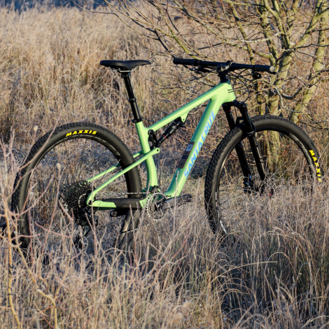 Santa Cruz Blur 4 S Mountain Bike - 2023 | Merlin Cycles