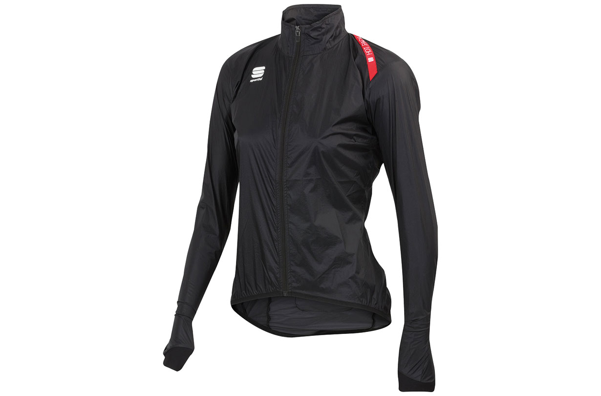 Hot Pack 5 Donna Jacket Part of Sportful’s ever increasing range of women’s cycling clothing, the Hot Pack 5 Donna jacket weighs an incredible 65g. There are lighter stowaway jackets out there but not many that offer the fit and performance of this one. Schoeller Nanosphere fabric, high collar, optional thumb-loops, drop tail, back ventilation. Impressive stuff.