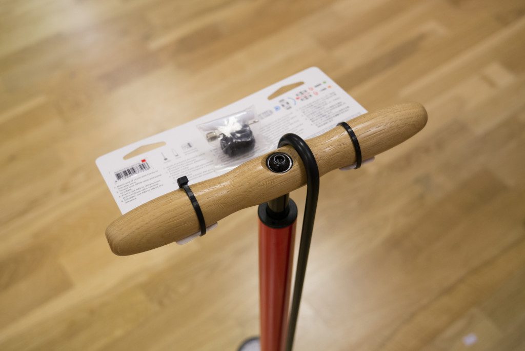 mini track pump with gauge