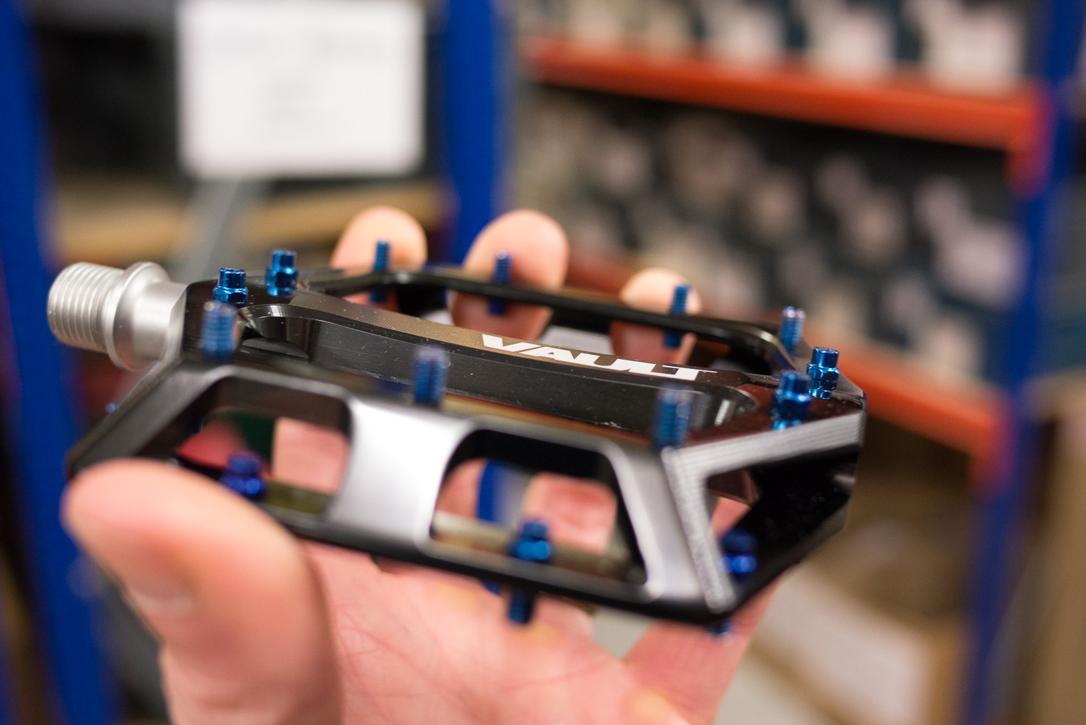 Buyers guide to MTB flat pedals Merlin Cycles Blog